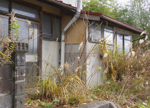 柏市で相続した実家を放置する2つのリスク